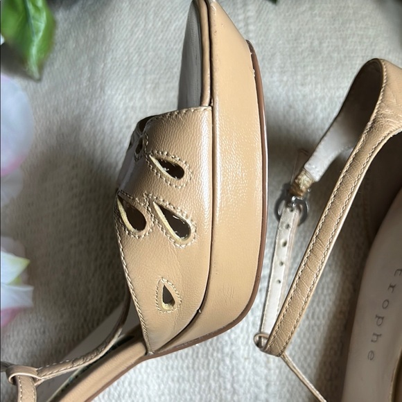 💛Elegant Tan Women's platform t-bar heel Sandals - Picture 15 of 16